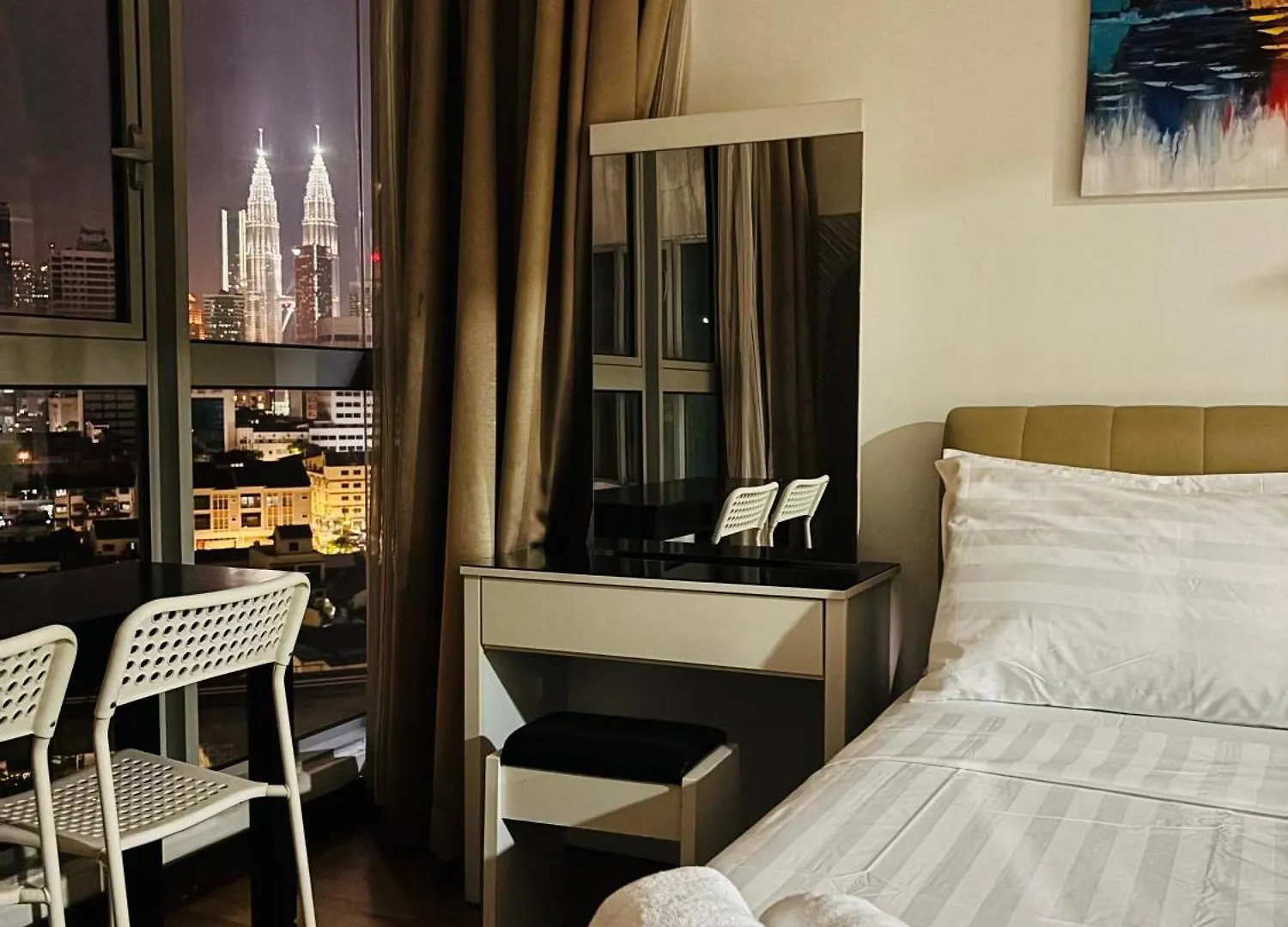 Regalia Residence By Willow Home Kuala Lumpur Apartment